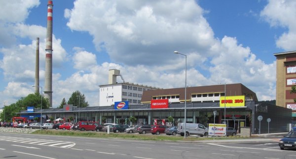 Retail park Rožnov pod Radhoštěm