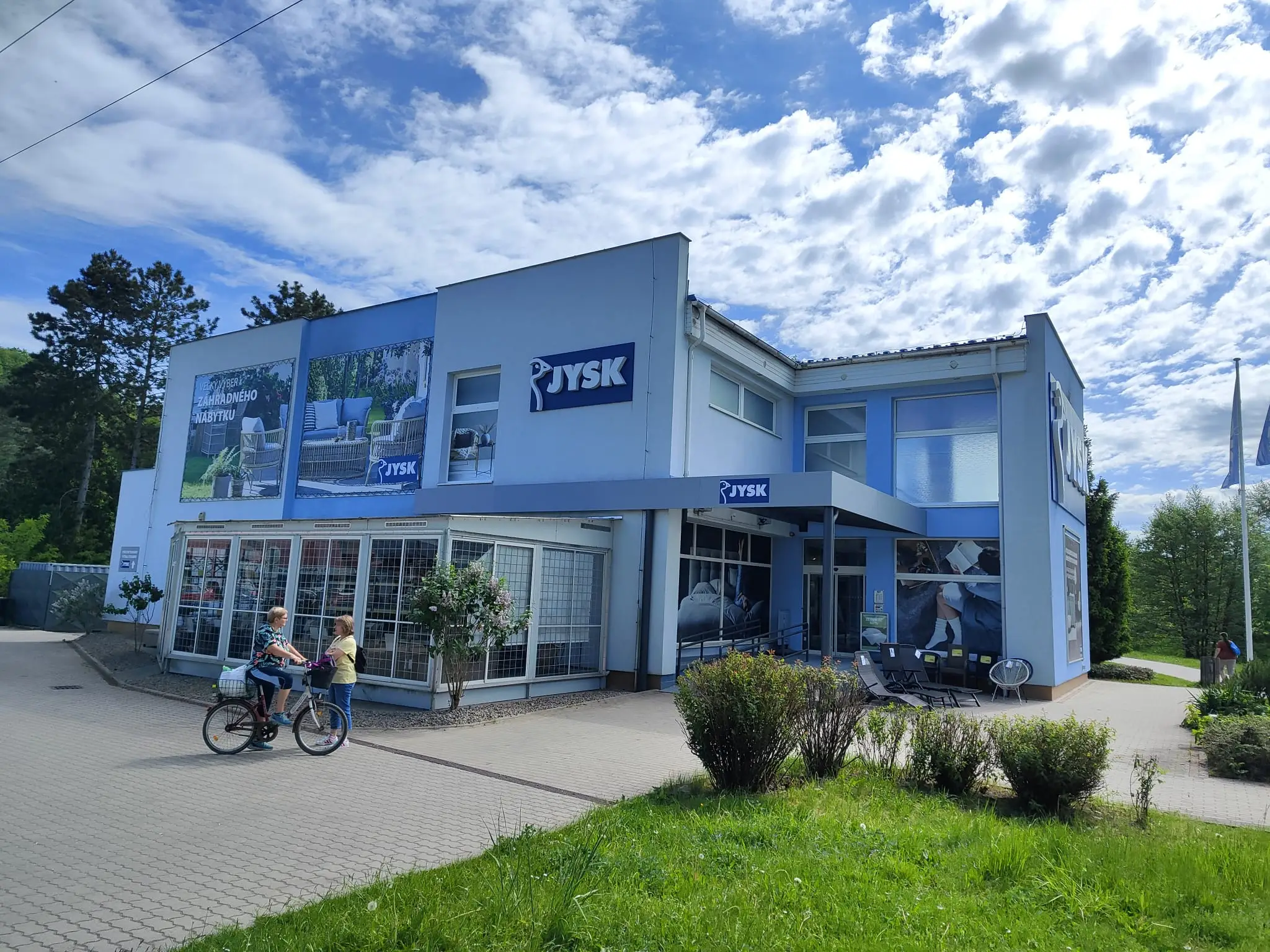 Retail park FASTMALL Považská Bystrica